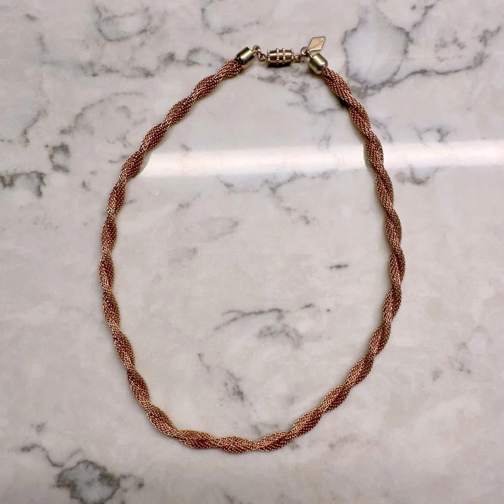 Vintage Sarah Coventry Gold Tone Mesh‎ Necklace 15 Inches